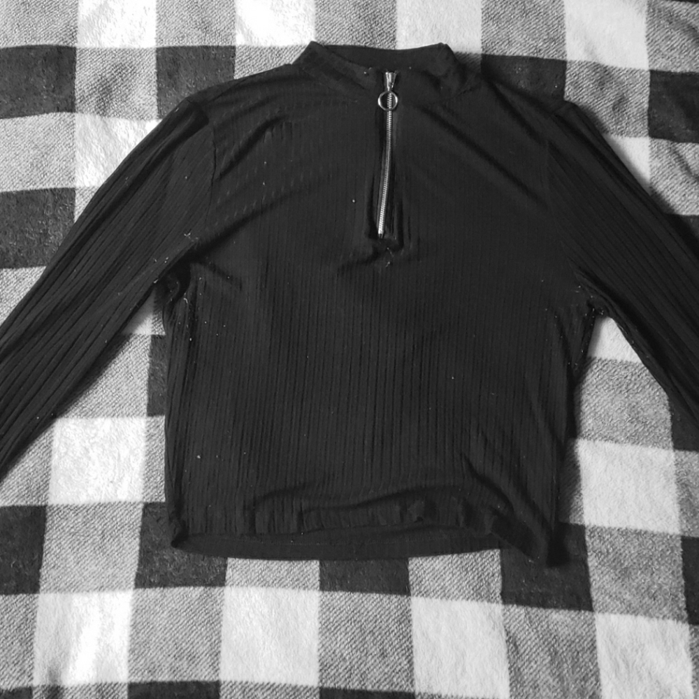 Black Crop Top